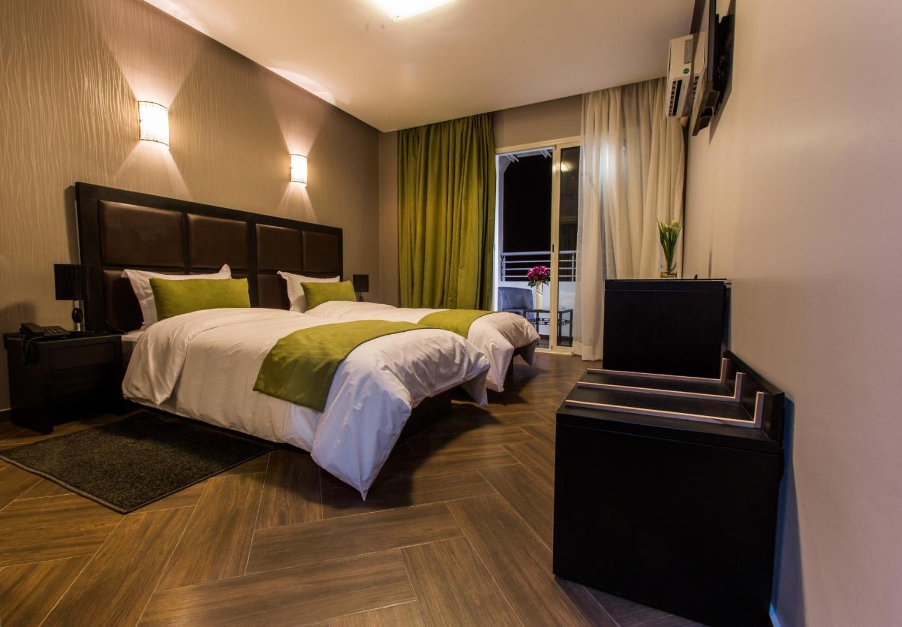 Swani Hotel 3*